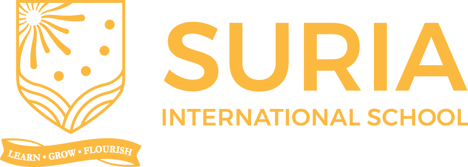 苏利亚国际学校 Suria International School 校徽
